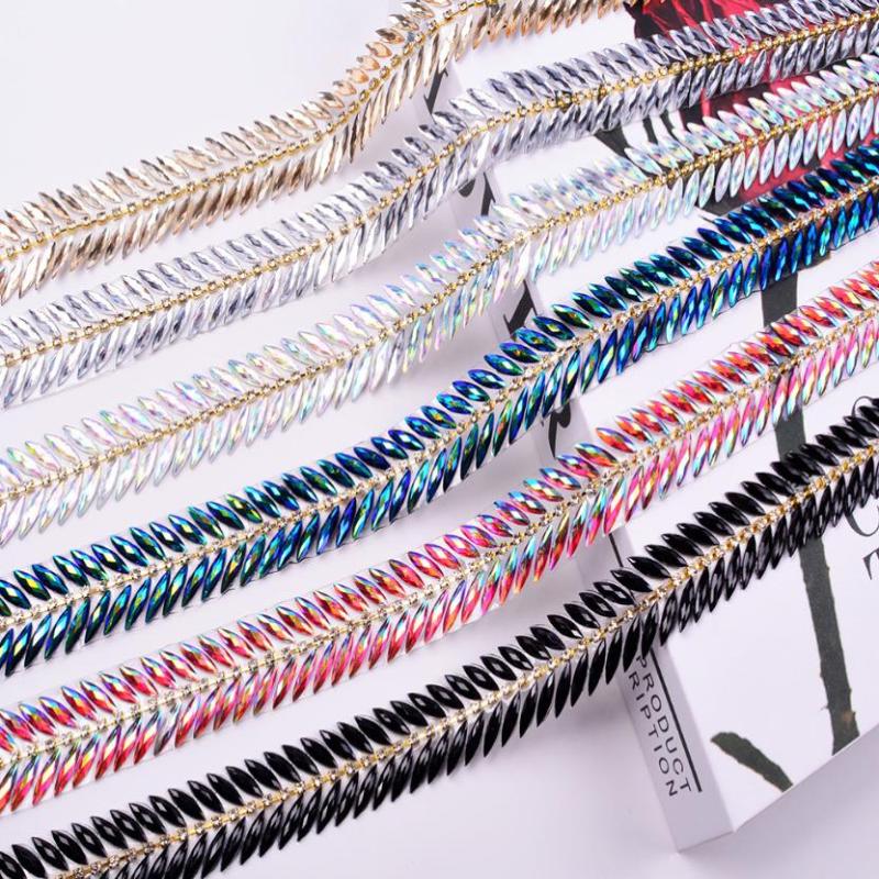 Nastro di Strass Termoadesivo  - Lace Ribbon Trim recensione e prezzo
