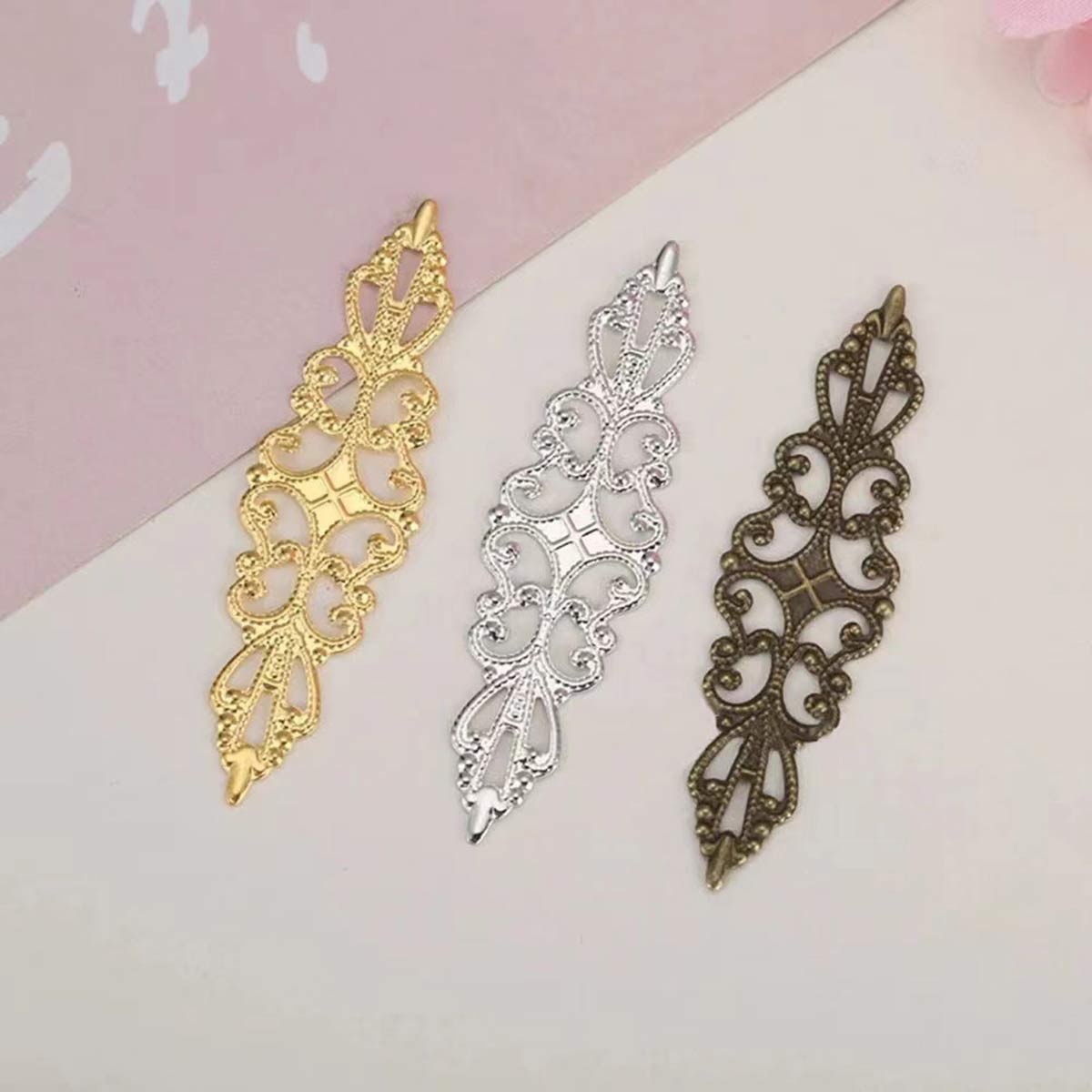 200 pezzi di ciondoli a rombo  - Craft Embellishment recensione e prezzo