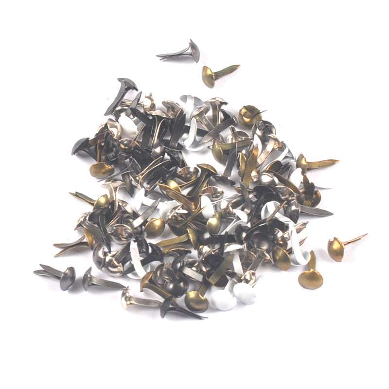 100 Pezzi Mini Brads in Metall - Embellishments For Scrapbooking recensione e prezzo
