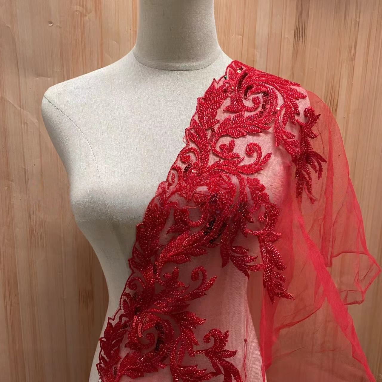 Finiture in pizzo ricamato con - Beaded Trim Fringe recensione e prezzo